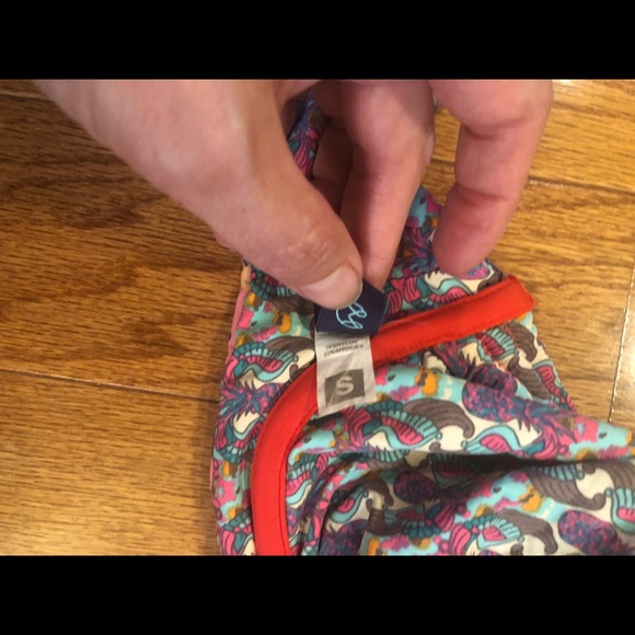 Top - Picture 3 of 4